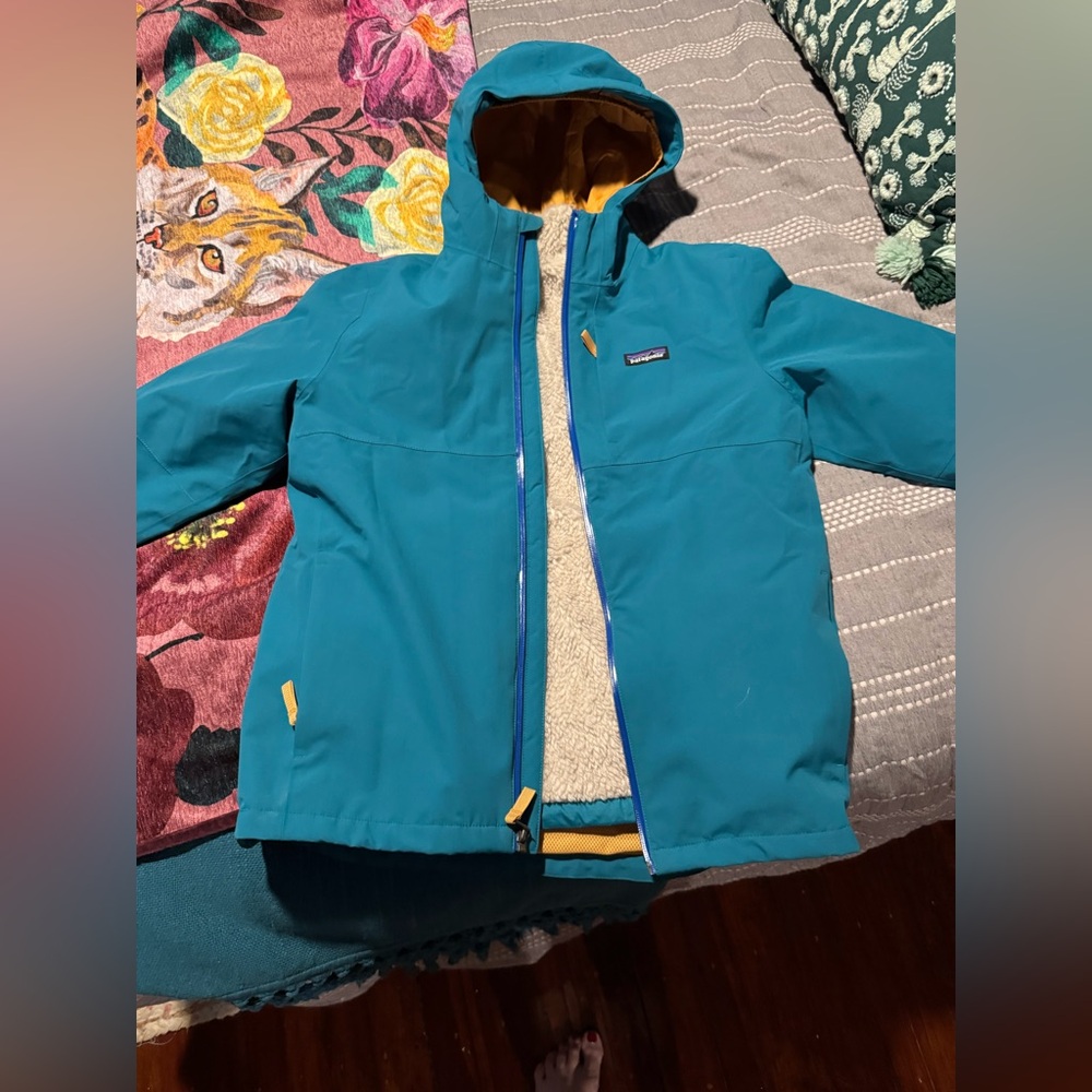 Youth Size 4-in-1 Patagonia Ski Coat Size 14